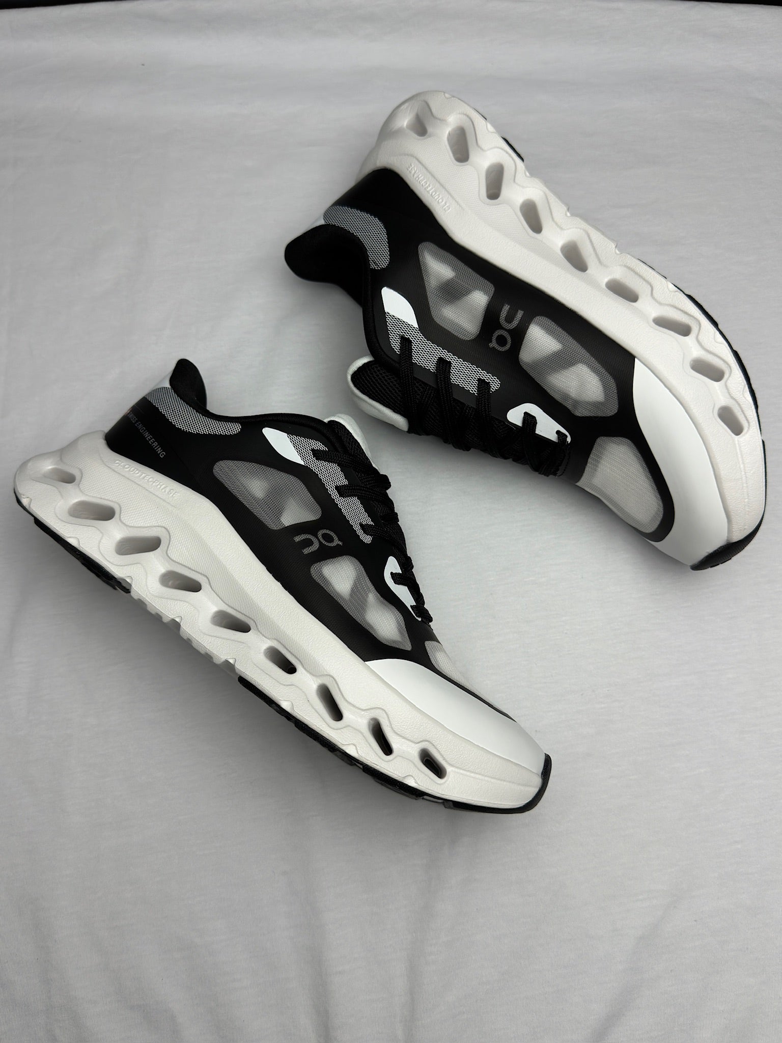 On Cloud x LOEWE